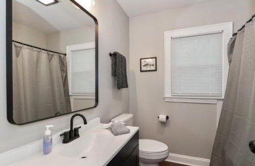 Mount Gilead House | The Gilead Cottage Near Lake Tillery & Uwharrie