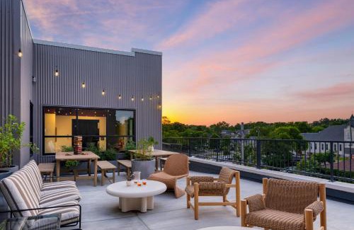 12 South House | The Gilmore, an AvantStay Hotel