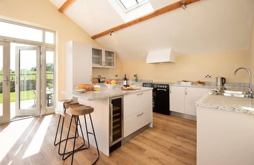 Matfen Cottage | THE GINGAN & THE GRANARY - 6 miles from Corbridge, sleeping 12