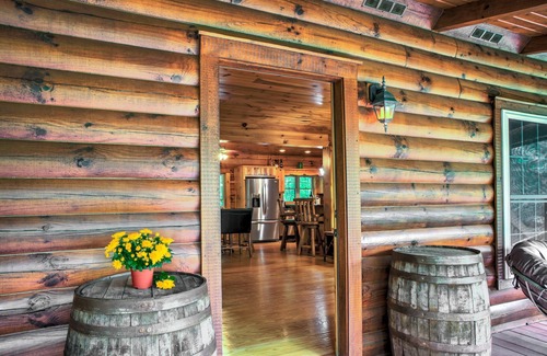 Lake Lure Cabin | The Ginger Fox Log Cabin w/Resort Perks | Lake Lure