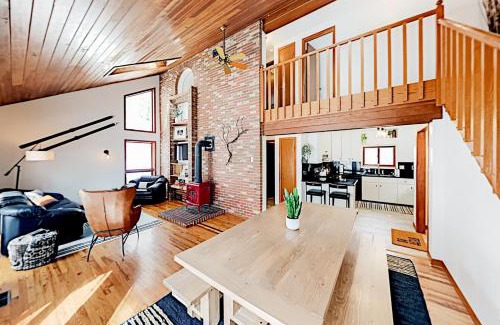Blue River House | The GingerBreck House
