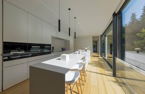Ukkel Villa | The Glass Manor