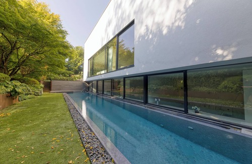 Ukkel Villa | The Glass Manor