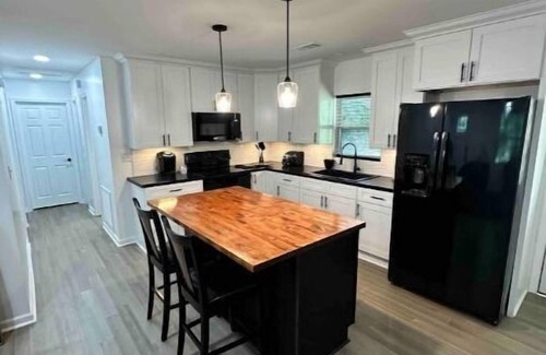 Cottondale House | The Glen Home