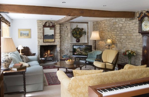 Blockley House | The Glen is a spacious family house in the Cotswolds with a large garden