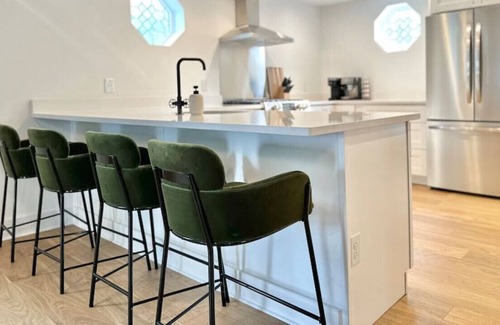 Scott Township House | The Glendale Chapel | Central | Free Parking