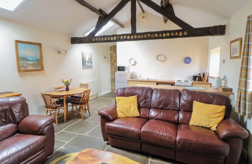 Whitby Cottage | THE GOAT SHED, pet friendly, with a garden in Robin Hood’s Bay