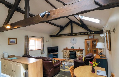 Whitby Cottage | THE GOAT SHED, pet friendly, with a garden in Robin Hood’s Bay