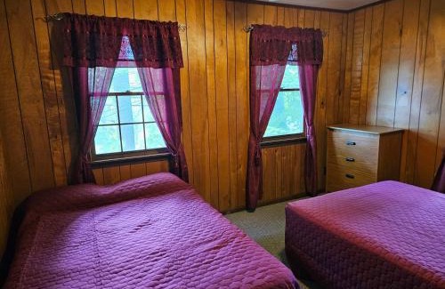 Lake George Cabin | The Gold Eagle