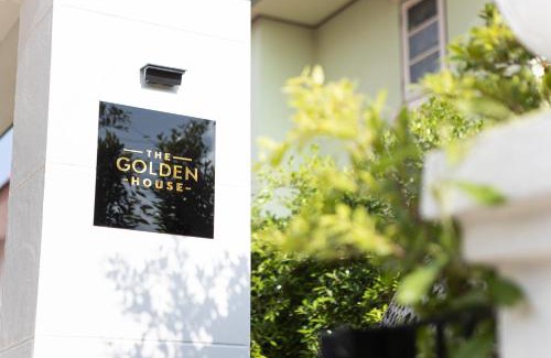 Lat Krabang House | The Golden House @ Suvarnabhumi