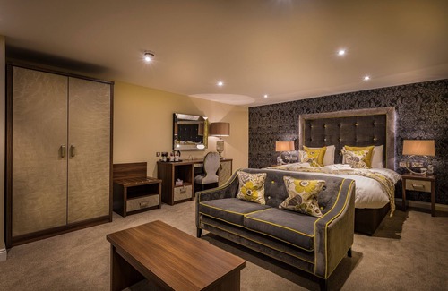 St Ives Hotel | The Golden Lion Hotel, St Ives, Cambridgeshire
