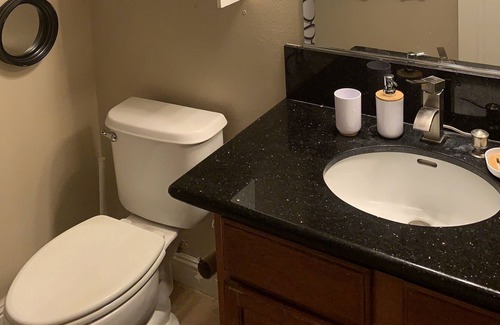 Westlake Condo | The golden palace. Stylish Condo in a remote location.