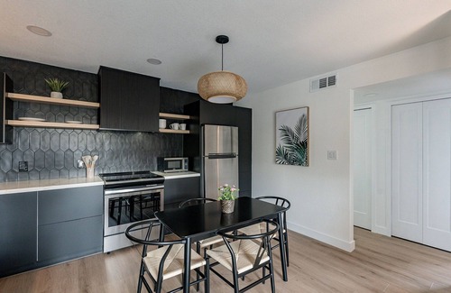 South Scottsdale Condo | The Golden Palm Old Town Scottsdale