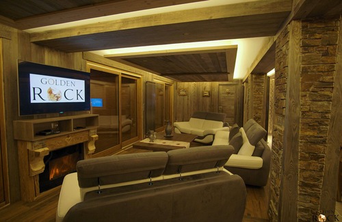 Viel-Alpe Apartment | The Golden Rock - Prestigious 5 * apartment with Jacuzzi - full center - 16 people