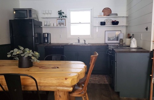 Keystone Cabin | The Golden Slipper Cabin