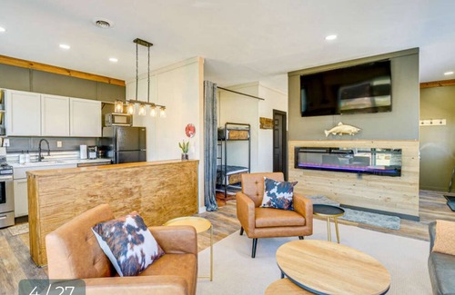 Ludington Apartment | The Goldfish is waterfront on PM Lake, Boat Docks, Fire Pit, 1 mile to downtown