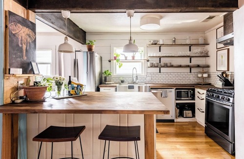 Govalle House | The Gonzales . Coziest, Homiest Stay in Austin