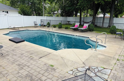Paducah House | The Good Knight Inn BnB- Bedrm 4.5 bath Historic Mansion