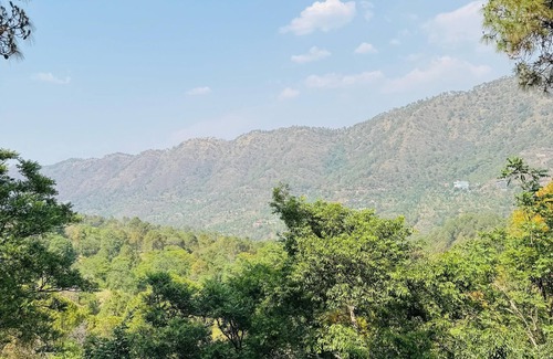 Kumarhatti Villa | The Good Vibes by Aero Stays
