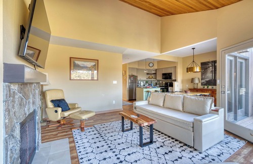 Redmond Condo | "The Goose" on the Deschutes River in Eagle Crest