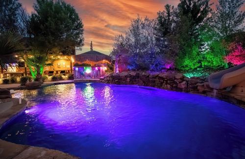 Weatherford House | The Gotti Ranch/Gameroom/Pool/Gym/Theater/Tiki bar/Mariokart/Hot tub/PS4