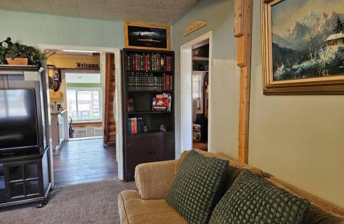 Henrieville House | The Goulding Cottage PLUS LOFT