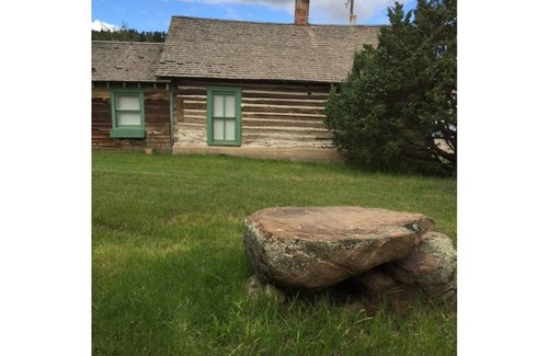 Virginia City Cabin | The Governor Meagher Cabin in Virginia City