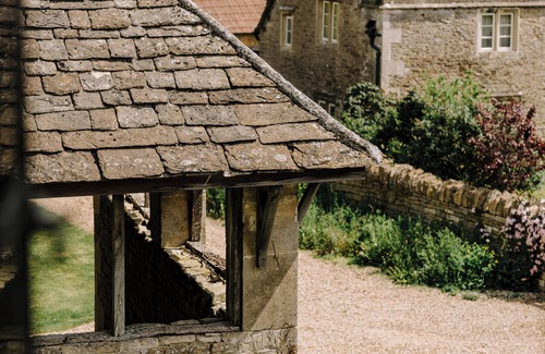 Lacock Apartment | The Governor's House