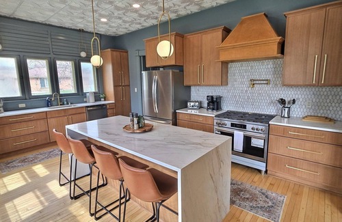 Wauwatosa House | The Governors Manison