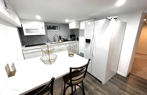 Reisterstown Apartment | The Grace Suite - it's cute