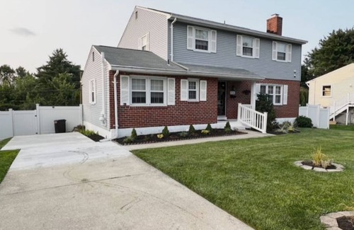 Reisterstown House | The GRACE Villa - a homey affair!