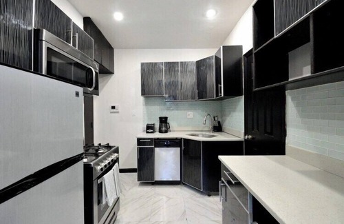 Peter Cooper Village Apartment | The Gram VIII Vibe 8565