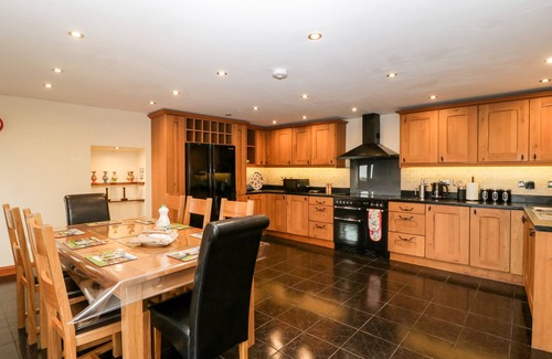 Tintern House | THE GRANARY, family friendly, character holiday cottage in Chepstow