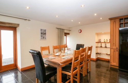 Tintern House | THE GRANARY, family friendly, character holiday cottage in Chepstow