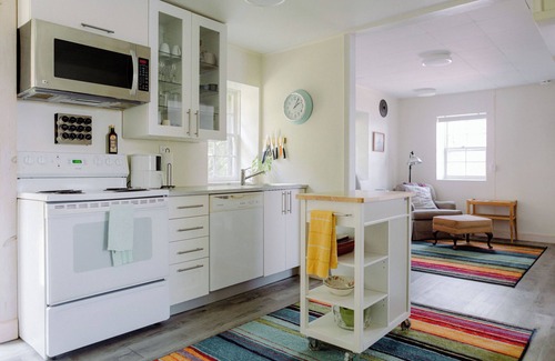 Prince Edward House | The Granary Flat at the Historic Glenora Mill