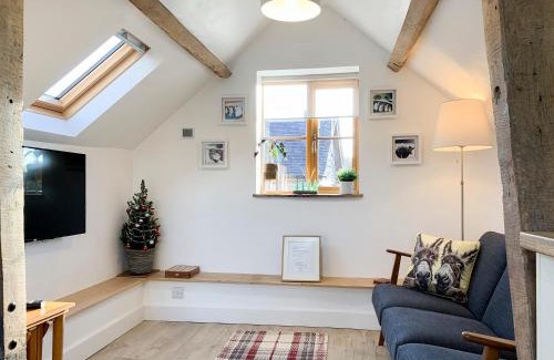 Clee Saint Margaret House | The Granary