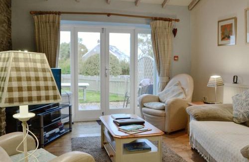 Llanrhidian Higher House | The Granary