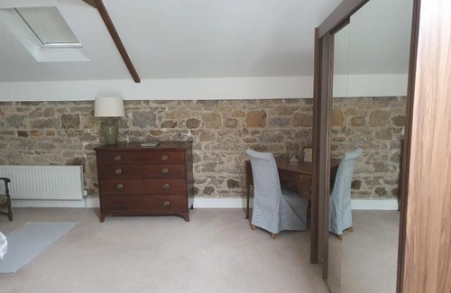 Knockaderry Cross Roads House | The Granary