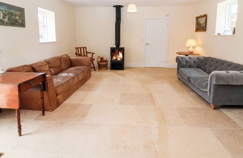 Dalby House | THE GRANARY, pet friendly, character holiday cottage in Slingsby