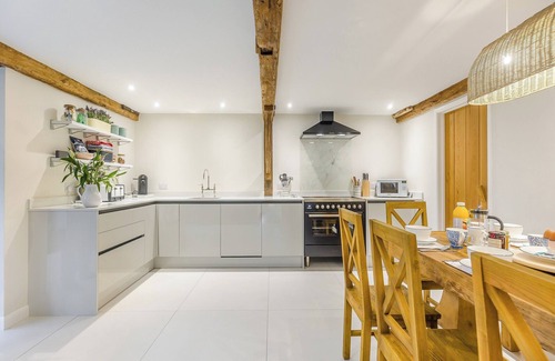 Peasmarsh Cottage | The Granary - UK41886