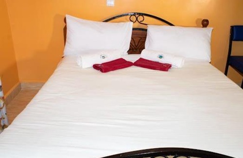 Oloitoktok Bed & Breakfast | The Grand African Plate