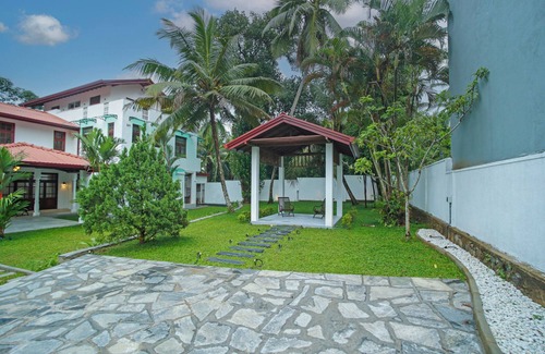 Pannipitiya House | The Grand Bliss, Kottawa, 3-bedroom villa with AC, WiFi, Private Pool, and Gym