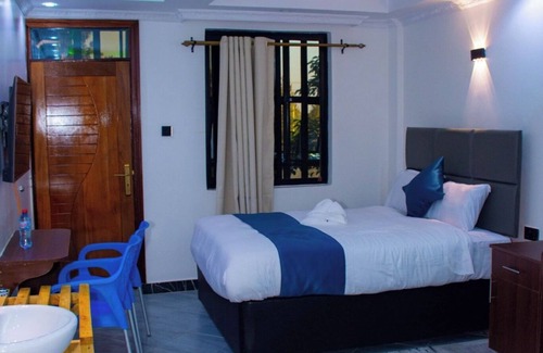 Kenya Hotel | The Grand Brystal Comfort Inn