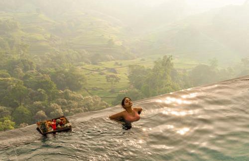 Devikolam Resort | The Grand Cliff Resort Munnar