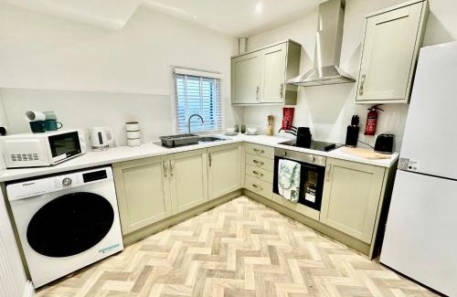 Wakefield House | The Grand Guest House - Bond street