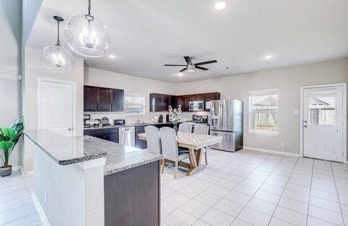 Rosenberg House | The Grand Haven Retreat