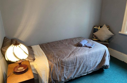 Mount Muirhead Hotel | The Grand Hotel - Room 10