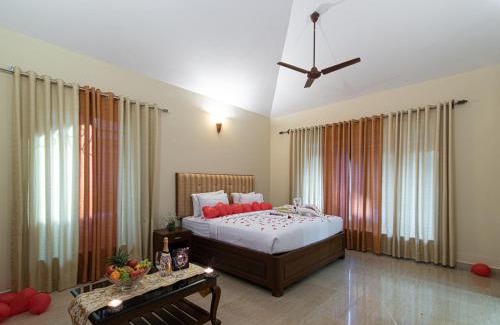 Vagator Resort | The Grand Leoney Resort