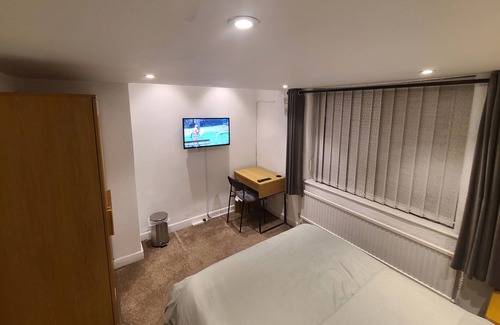 Droylsden House | The Grand near Etihad and Coop Live