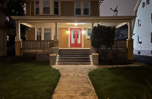 East Orange House | The Grand Parkway